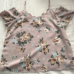 Monteau cold shoulder top